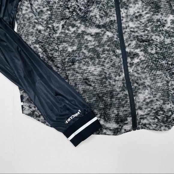 under Armour Storm Digi Camo Windbreaker Jacket - Picture 2 of 14